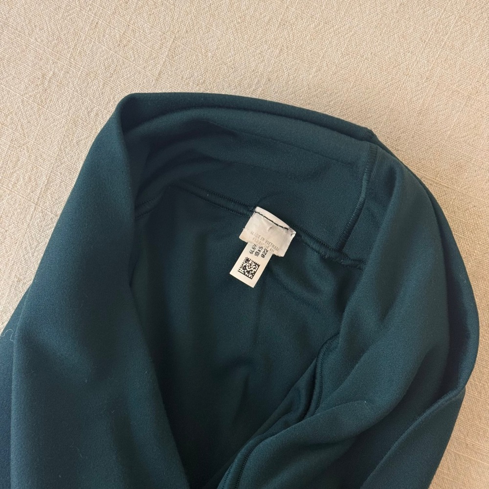 Offline by Aerie Real Me Crossover Flare Leggings Green High Rise Size Medium - Picture 6 of 9